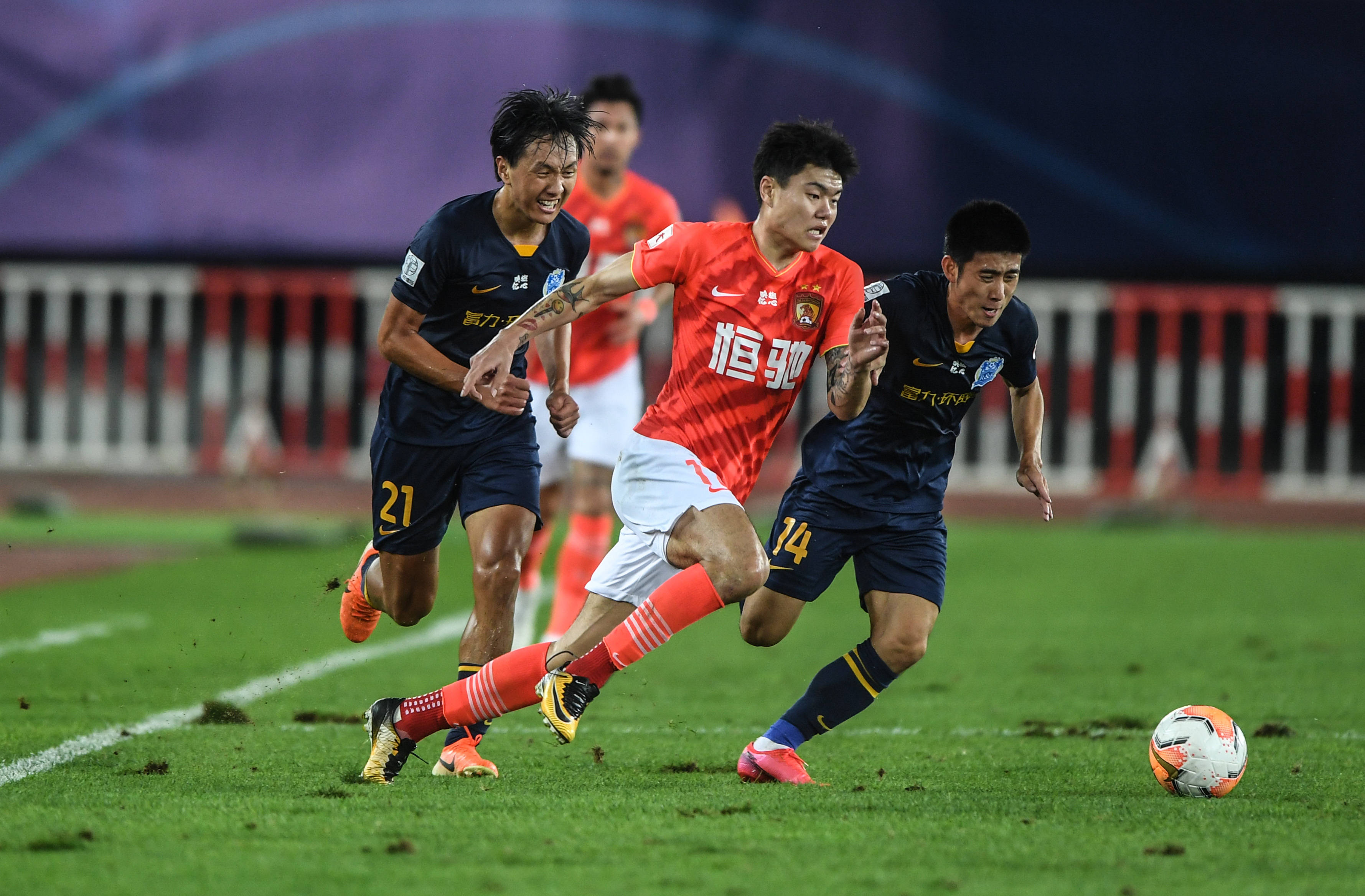 他鼓励哈弗 他鼓励哈弗